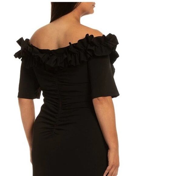 NWOT Xscape Ruffled Off-the-Shoulder Short Sleeve Crepe Sheath Gown – Size 18 - Picture 3 of 16
